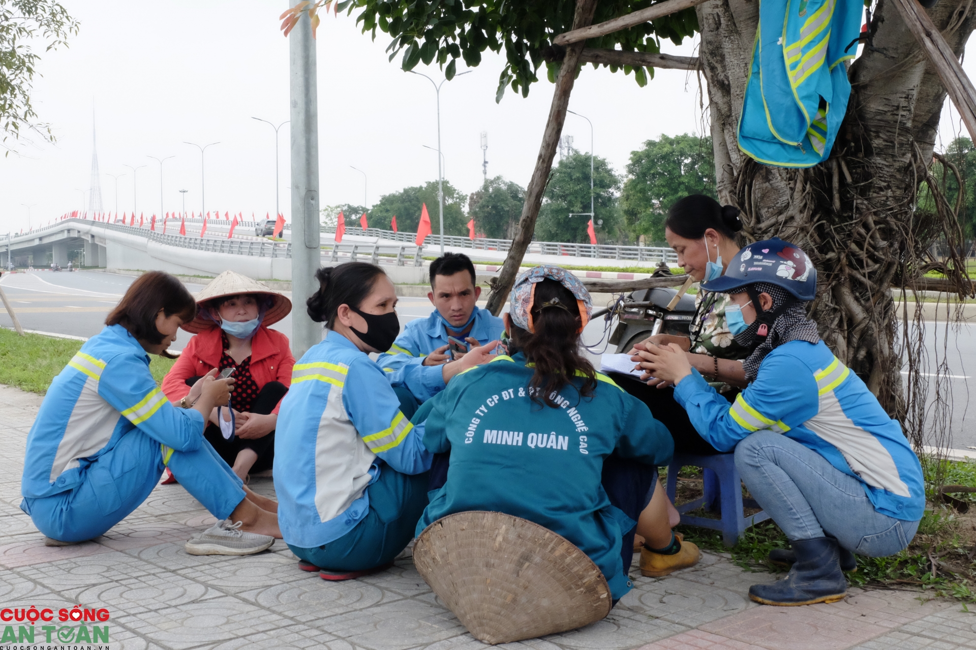 Vụ công nhân vệ sinh môi trường bị nợ lương: Yêu cầu công ty trả lương trước ngày 10/7