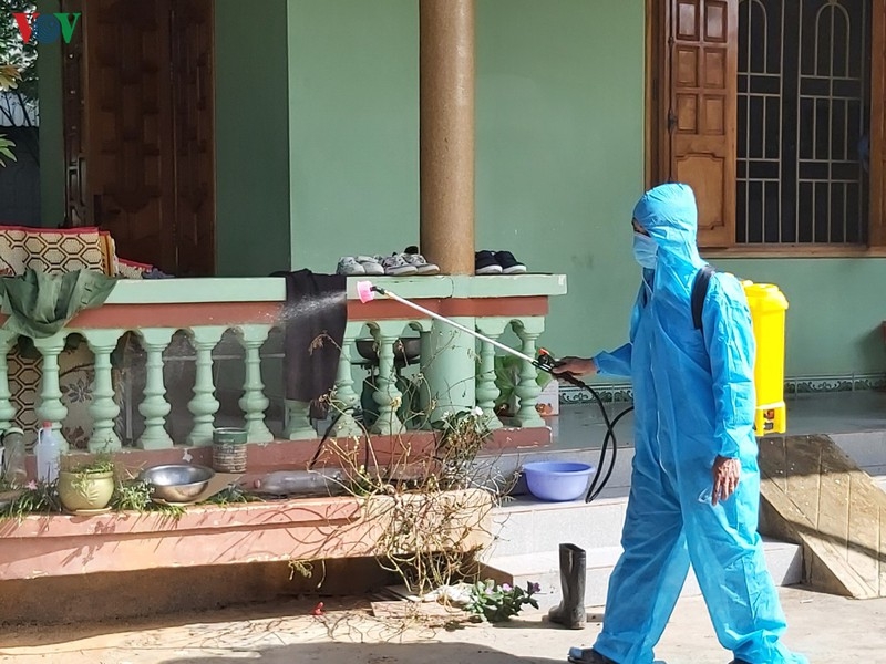 cac tinh tay nguyen trien khai tiem vaccine chong dich benh bach hau
