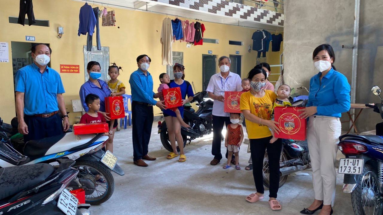 Nghị quyết 68: Chính sách hỗ trợ người lao động phù hợp từ lắng nghe cơ sở Nghị quyết 68: Chính sách hỗ trợ người lao động phù hợp từ lắng nghe cơ sở