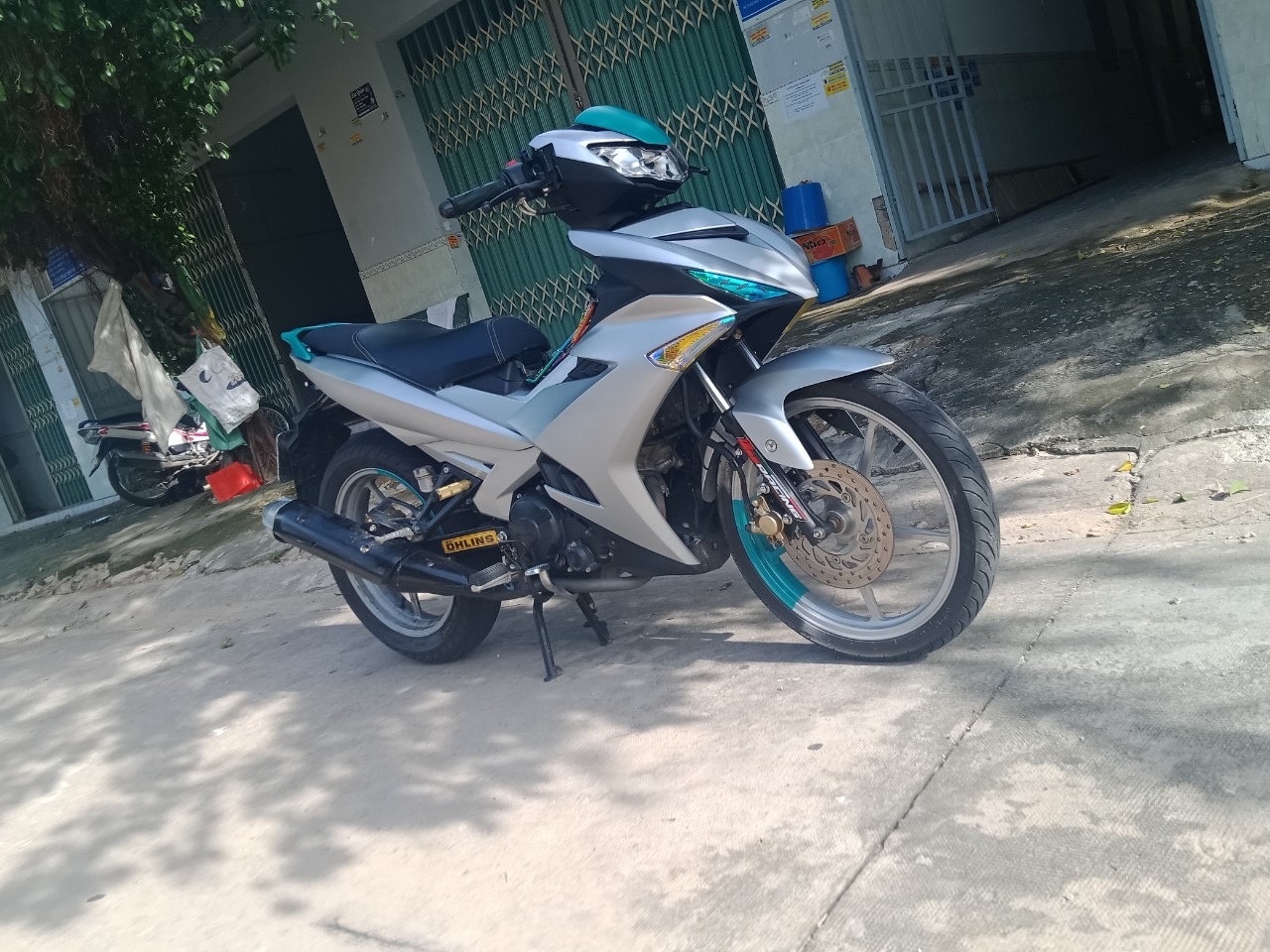 Nhức nhối nạn trộm cắp xe máy tại các xóm trọ công nhân Nhức nhối nạn trộm cắp xe máy tại các xóm trọ công nhân