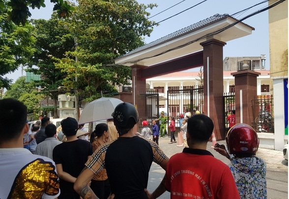 Sạt lở đất tại công trình đang thi công, 4 công nhân tử vong Sạt lở đất tại công trình đang thi công, 4 công nhân tử vong
