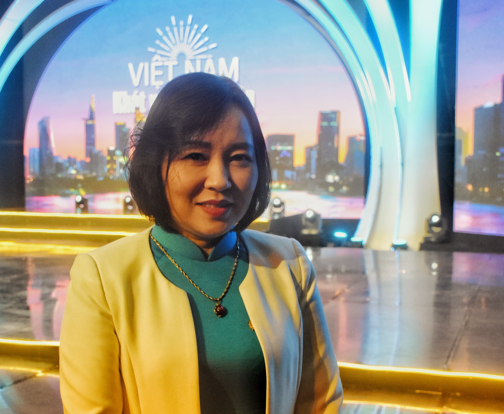 "Cán bộ công đoàn trở thành lực lượng tiên phong phòng chống dịch COVID-19" "Cán bộ công đoàn trở thành lực lượng tiên phong phòng chống dịch COVID-19"