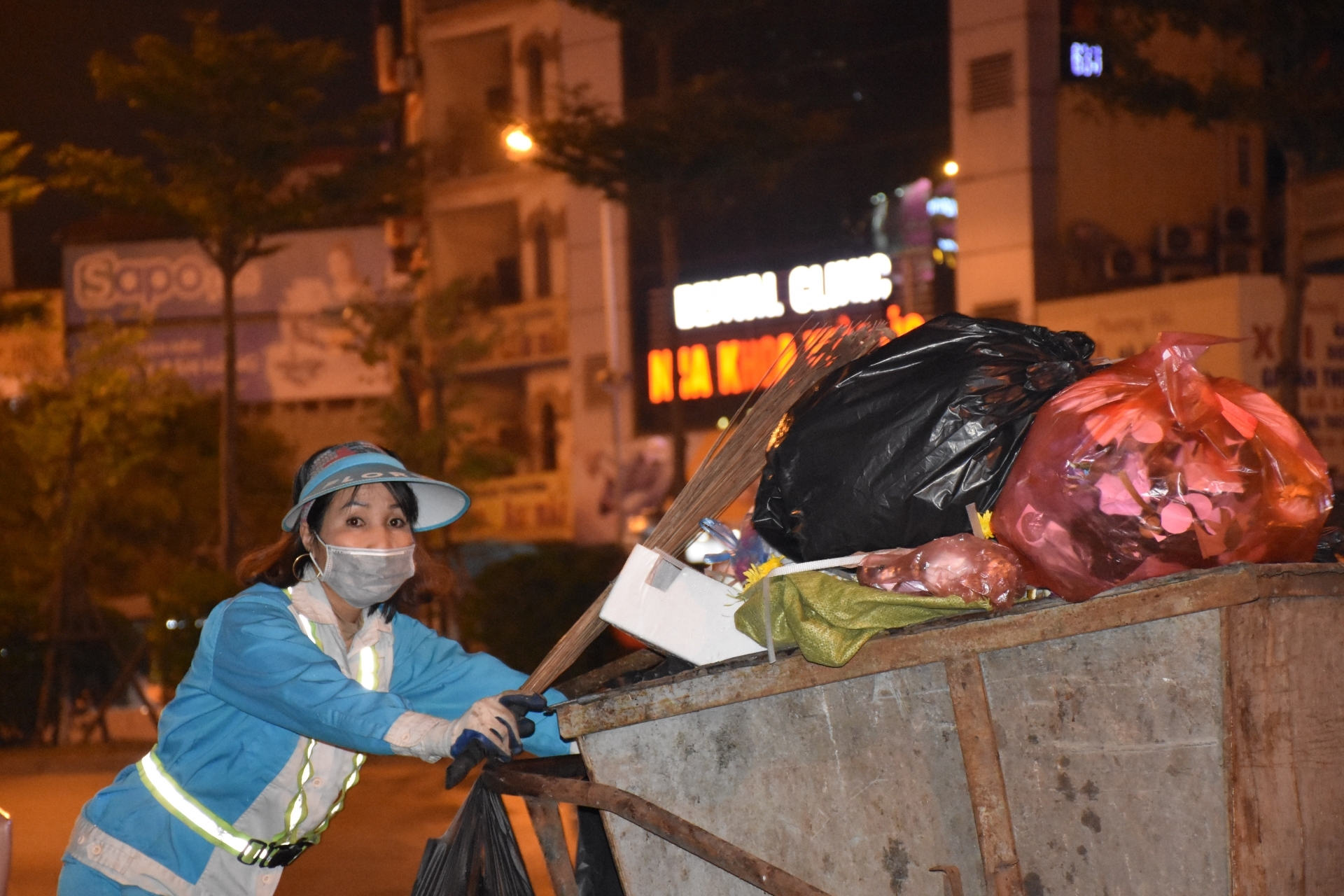 Công nhân vệ sinh môi trường và nguy hiểm tiềm tàng Công nhân vệ sinh môi trường và nguy hiểm tiềm tàng