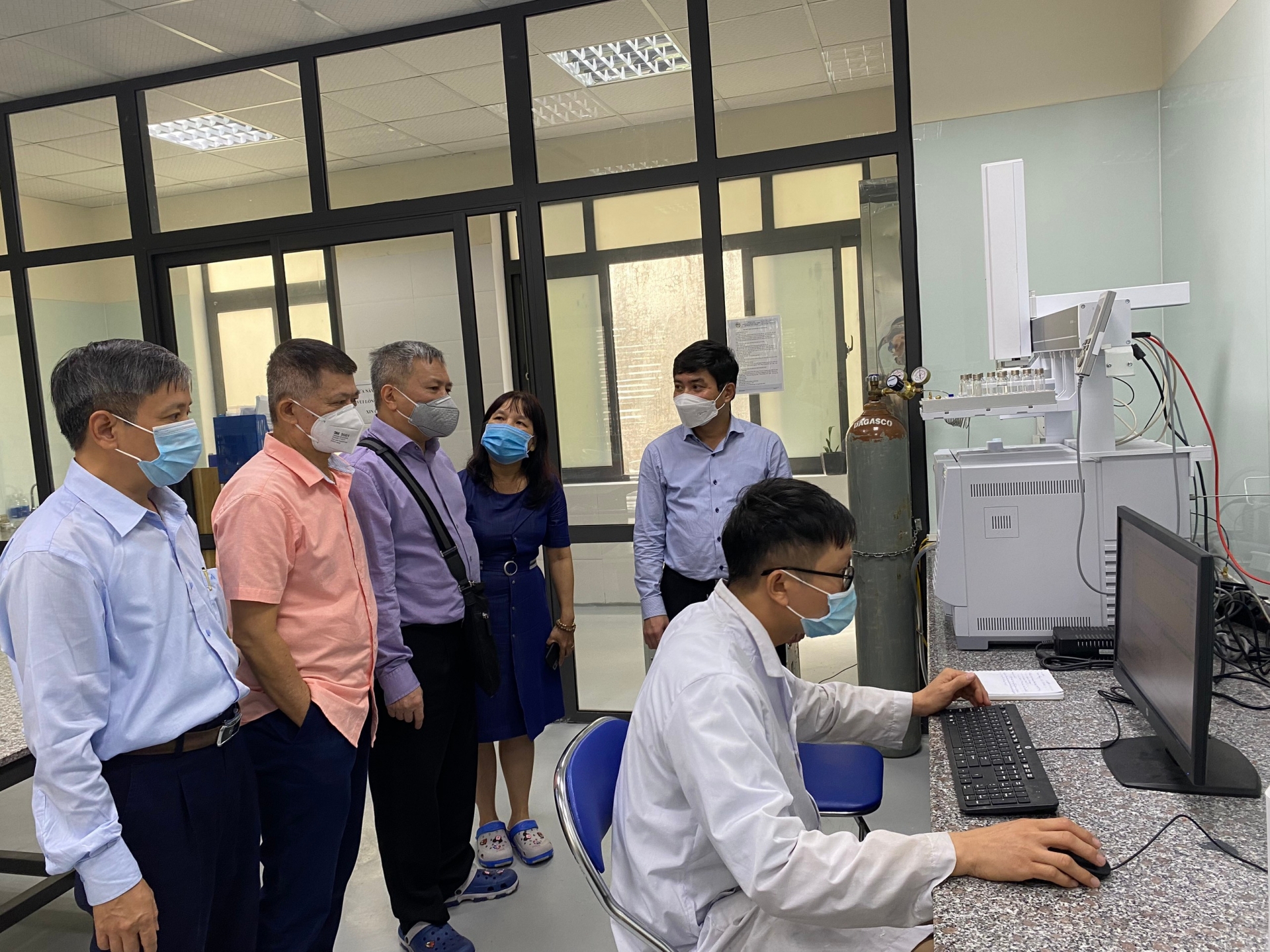 Đánh giá rủi ro an toàn và sức khỏe nghề nghiệp tại cơ sở chế biến thủy sản khu vực miền Trung Đánh giá rủi ro an toàn và sức khỏe nghề nghiệp tại cơ sở chế biến thủy sản