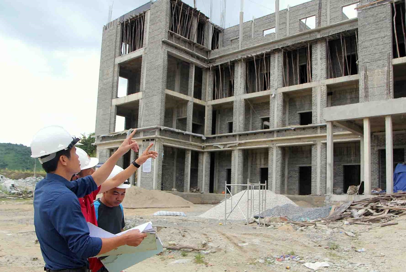 Sản xuất an toàn, kiểm soát hiệu quả dịch bệnh với các doanh nghiệp xây dựng Sản xuất an toàn, kiểm soát hiệu quả dịch bệnh với các doanh nghiệp xây dựng
