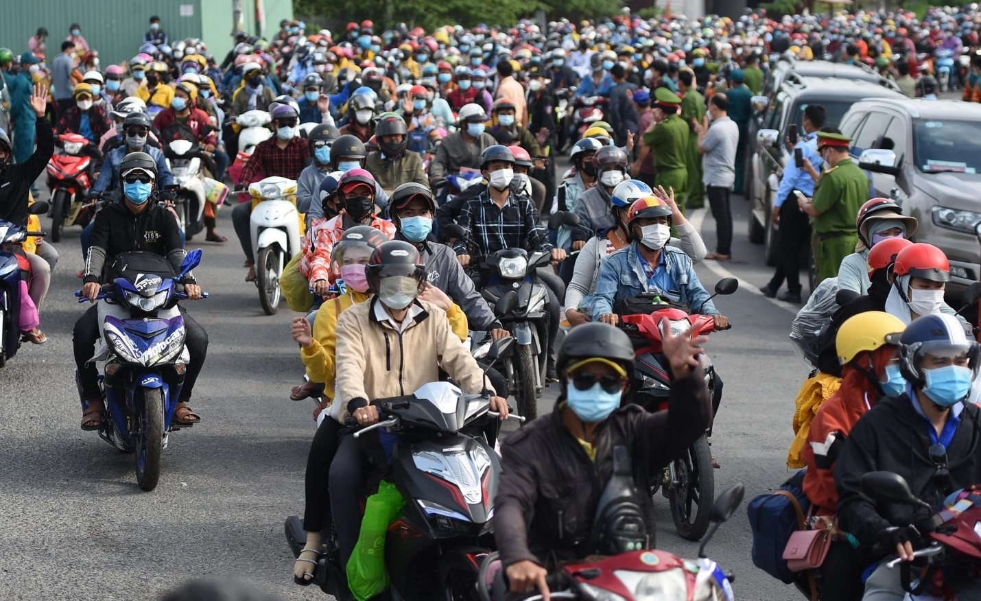 Rời Sài Gòn vì ... COVID