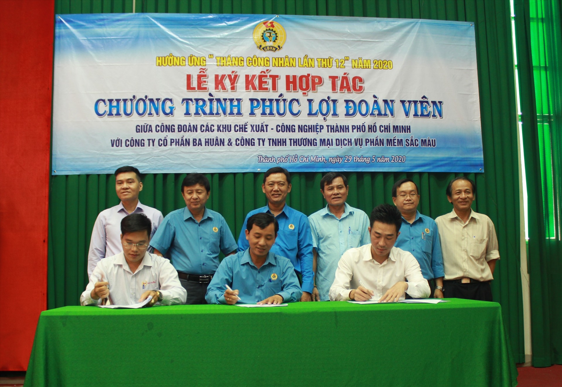 Một số giải pháp đổi mới và nâng cao chất lượng hoạt động công đoàn các khu công nghiệp Một số giải pháp đổi mới và nâng cao chất lượng hoạt động công đoàn các khu công nghiệp