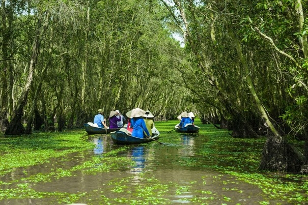 Giải quyết vấn đề di cư lao động ở vùng đồng bằng sông Cửu Long hiện nay Giải quyết vấn đề di cư lao động ở vùng Đồng bằng sông Cửu Long hiện nay
