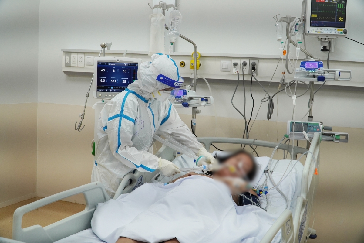 Nhiều biện pháp dự phòng để giảm thiểu rủi ro cho người lao động ngành Y tế Nhiều biện pháp dự phòng để giảm thiểu rủi ro cho người lao động ngành Y tế