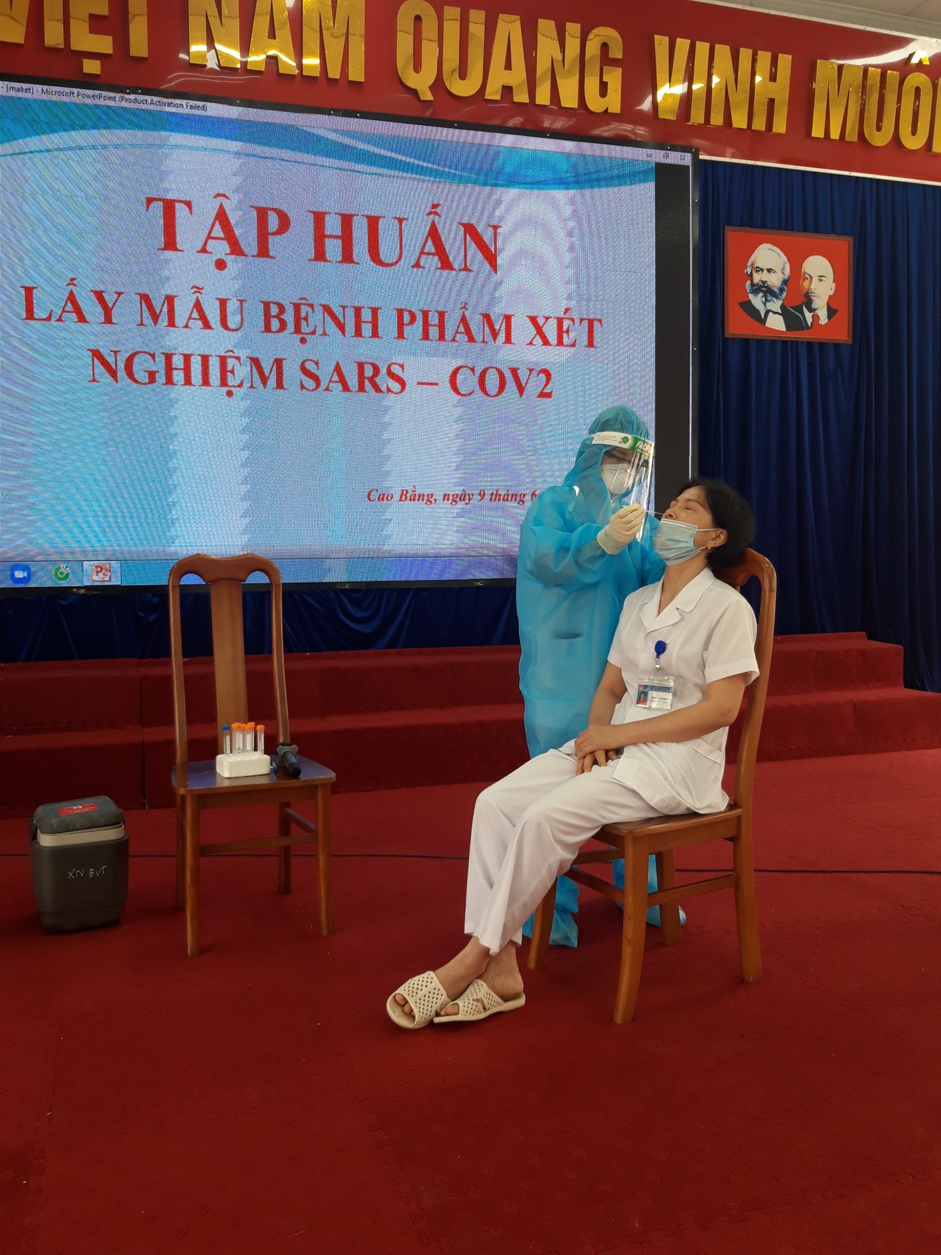 Nhiều biện pháp dự phòng để giảm thiểu rủi ro cho người lao động ngành Y tế Nhiều biện pháp dự phòng để giảm thiểu rủi ro cho người lao động ngành Y tế