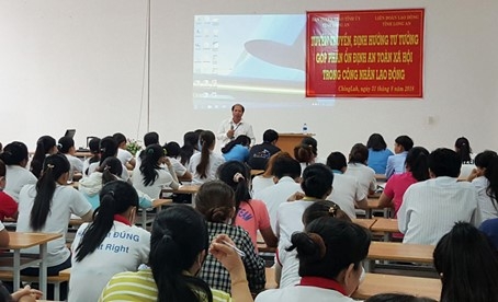 Giải pháp nâng cao sức “đề kháng” của đoàn viên công đoàn trước các quan điểm sai trái