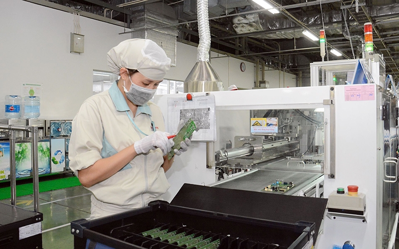 Vai trò của Công đoàn trong hướng dẫn, tư vấn giao kết và thực hiện hợp đồng lao động