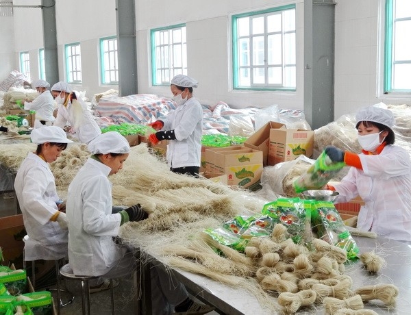 Báo chí qua góc nhìn doanh nhân: Người bạn đồng hành của doanh nghiệ Báo chí qua góc nhìn doanh nhân: Người bạn đồng hành của doanh nghiệp