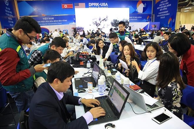 Sự thay đổi của báo chí trước tác động của công nghệ và bùng nổ của mạng xã hội Sự thay đổi của báo chí trước tác động của công nghệ và bùng nổ của mạng xã hội