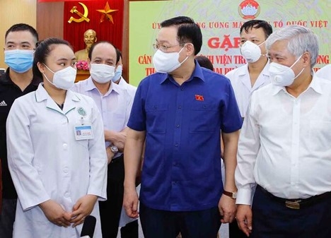 Tăng cường hỗ trợ doanh nghiệp duy trì sản xuất an toàn tại các tỉnh phia Nam Tăng cường hỗ trợ doanh nghiệp duy trì sản xuất an toàn tại các tỉnh phia Nam