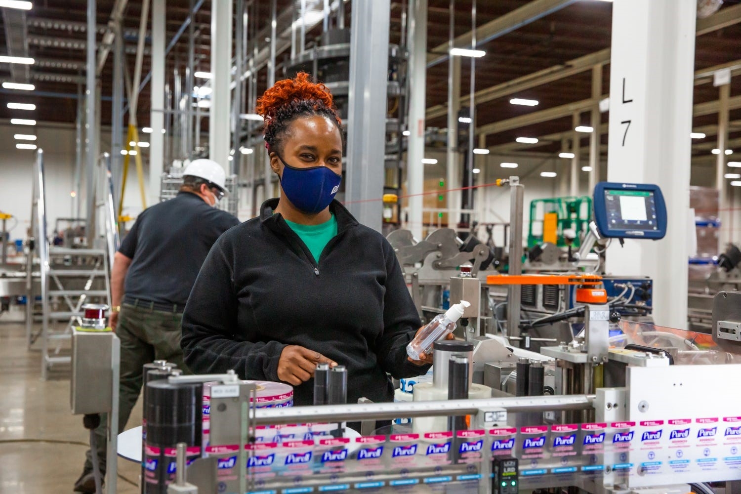 Công ty PURELL GOJO INDUSTRIES đảm bảo an toàn cho người lao động giữa đại dịch Công ty Purell Gojo Industries đảm bảo an toàn cho người lao động giữa đại dịch