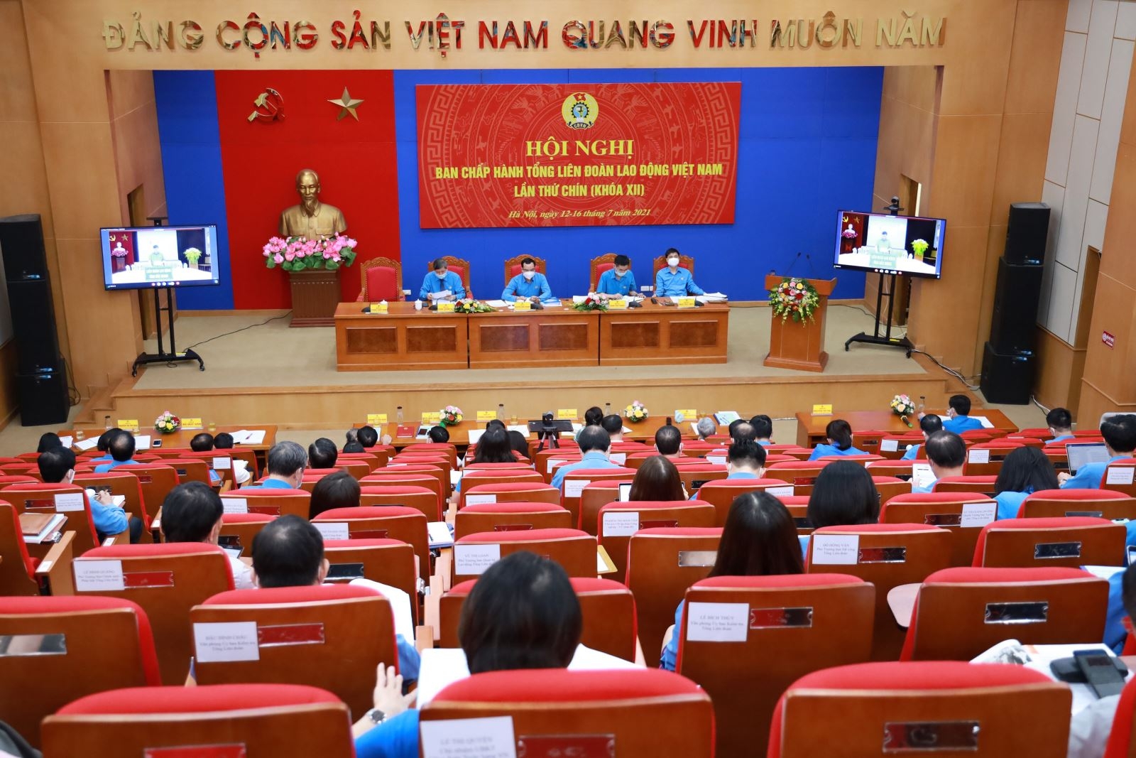 Đóng góp nhiều hơn nữa cho sự phát triển của tổ chức Công đoàn