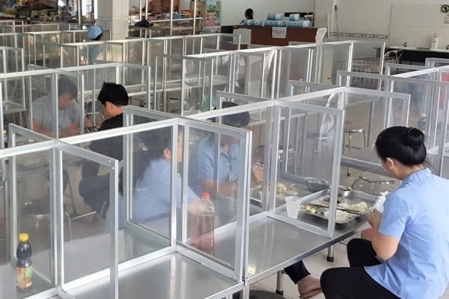 Để tái sản xuất an toàn Để tái sản xuất an toàn cho công nhân, người lao động