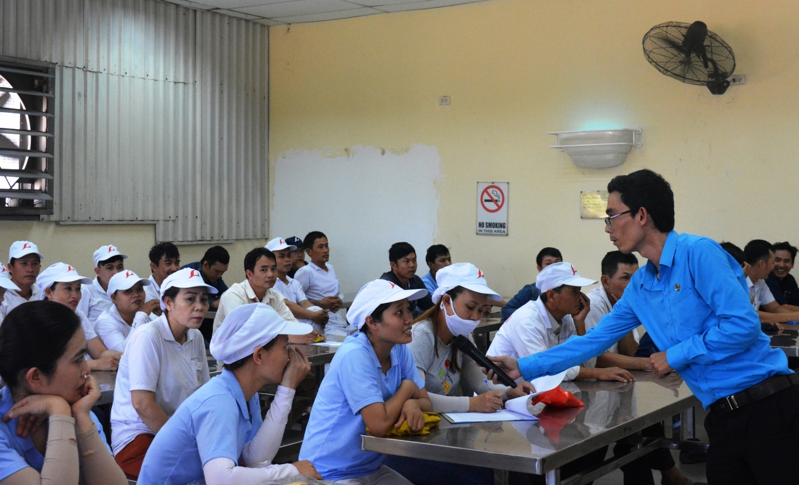 Xu hướng báo chí trong việc truyền thông về hoạt động của công đoàn Xu hướng báo chí trong việc truyền thông về hoạt động của Công đoàn