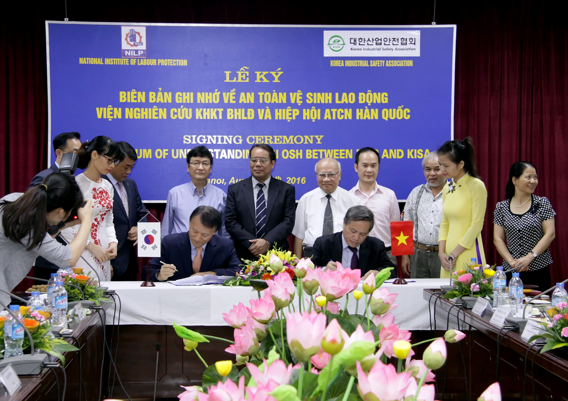 Những yêu cầu và nhiệm vụ hoạt động khoa học, công nghệ an toàn, vệ sinh lao động Những yêu cầu và nhiệm vụ hoạt động khoa học, công nghệ an toàn, vệ sinh lao động