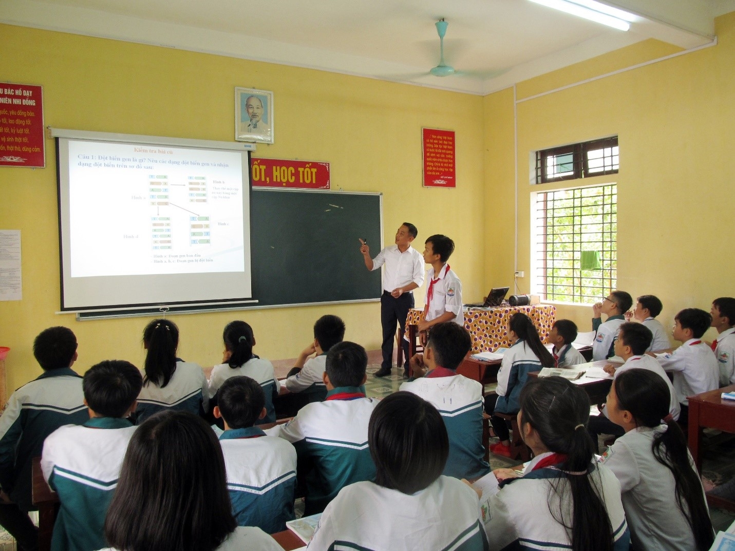 Vì một năm học thắng lợi, an toàn Vì một năm học thắng lợi, an toàn