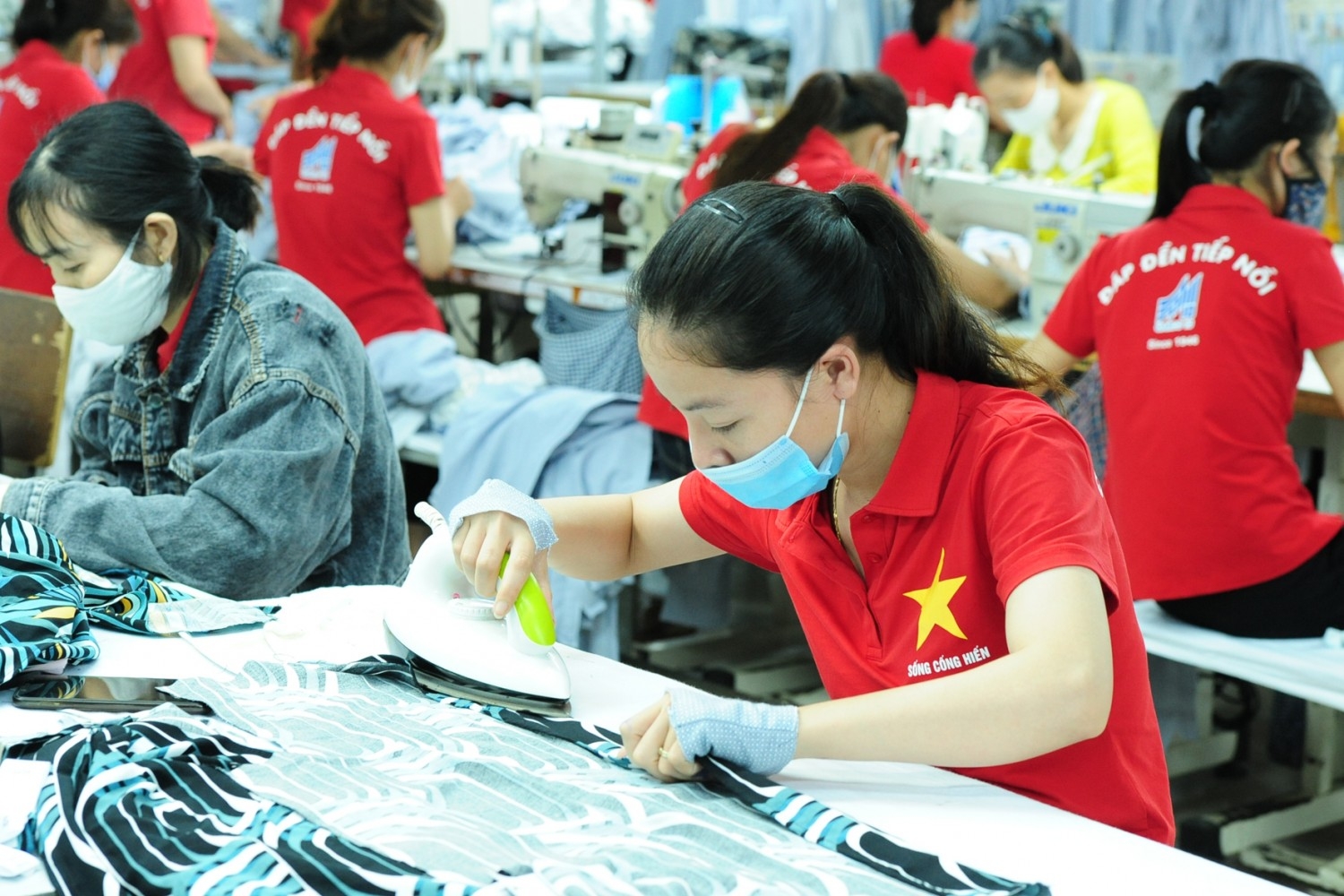 Nâng cao hiệu quả hoạt động của CĐCS trong các doanh nghiệp khu vực ngoài nhà nước Nâng cao hiệu quả hoạt động của CĐCS trong các doanh nghiệp khu vực ngoài nhà nước