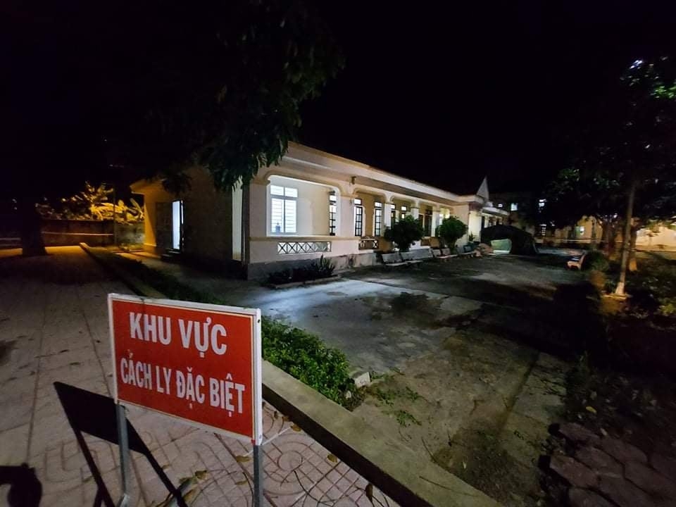 Nghệ An: Trắng đêm khống chế dịch bệnh tại Quỳnh Lập