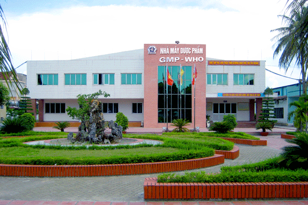 Công đoàn ngành Y tế Nghệ An trao quà cho người lao động có hoàn cảnh khó khăn