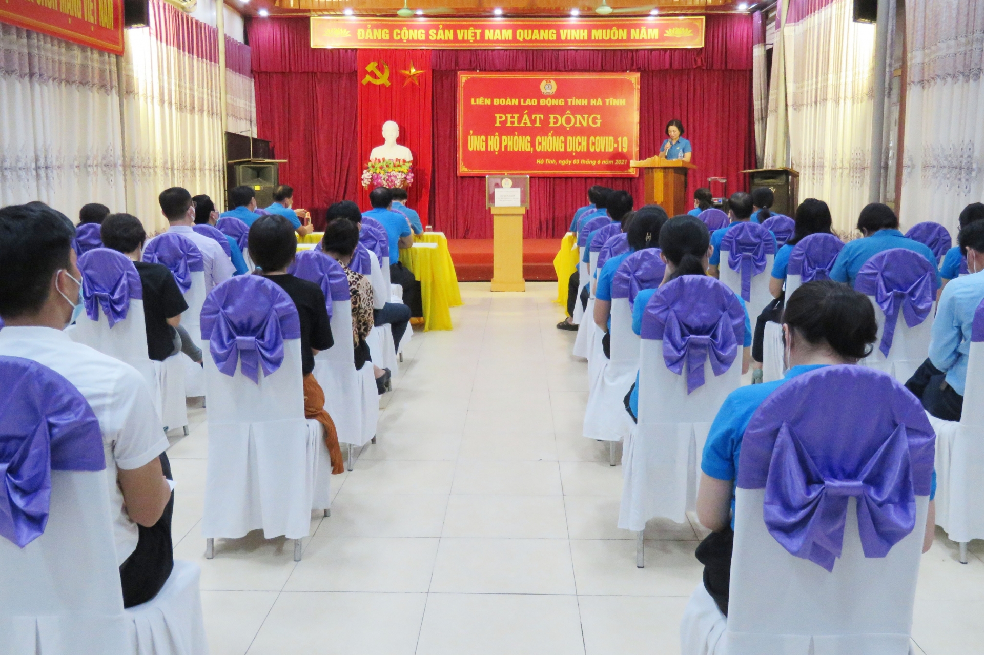 LĐLĐ tỉnh Hà Tĩnh phát động ủng hộ phòng, chống dịch Covid-19 LĐLĐ tỉnh Hà Tĩnh phát động ủng hộ phòng, chống dịch Covid-19