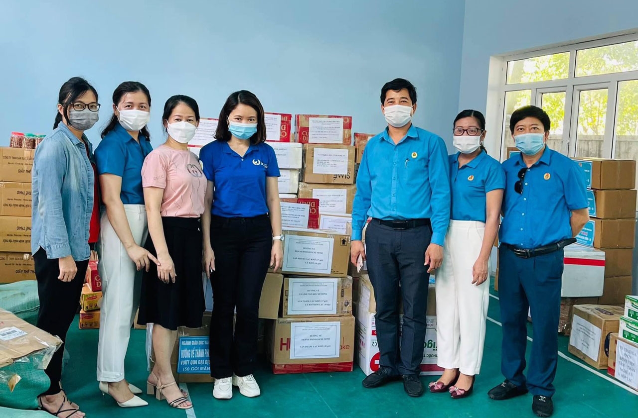 Đoàn viên ngành Giáo dục Nghệ An phát huy tinh thần sẻ chia trong đại dịch