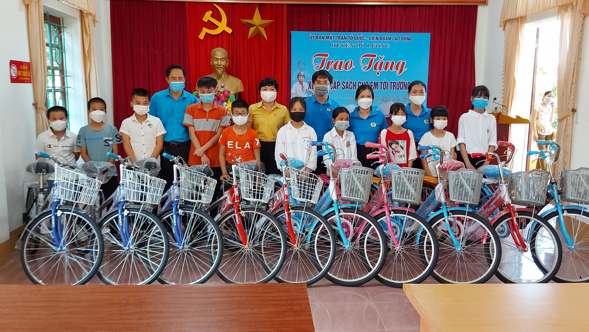 Công đoàn Nghệ An mang đến niềm vui cho con công nhân lao động