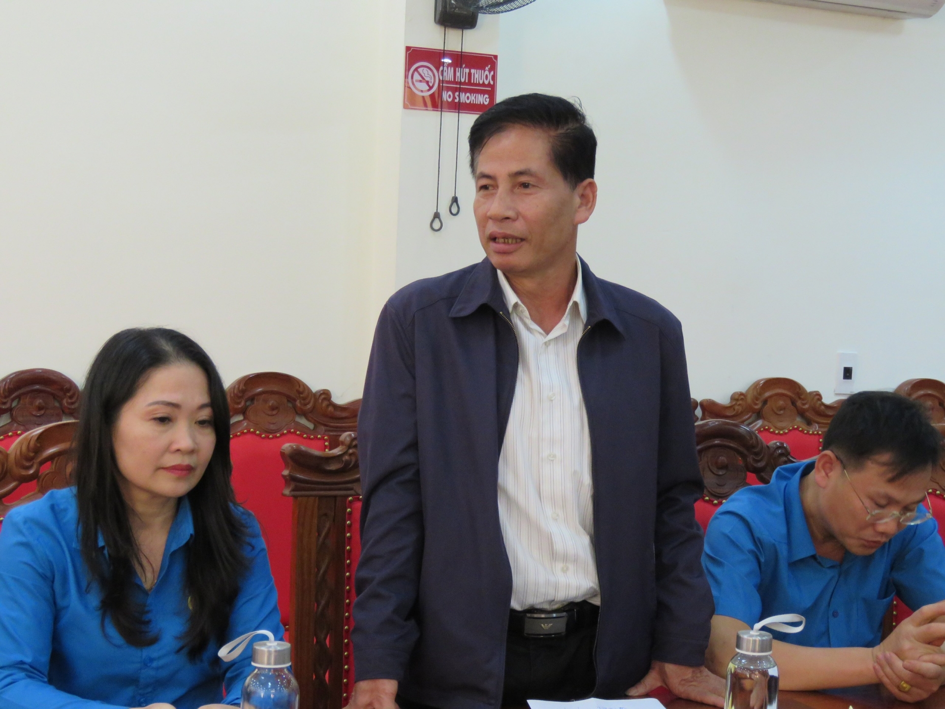 Tổng LĐLĐ Việt Nam hỗ trợ 300 triệu đồng cho CNVCLĐ Hà Tĩnh bị thiệt hại do mưa lũ Tổng LĐLĐ Việt Nam hỗ trợ 300 triệu đồng cho CNVCLĐ Hà Tĩnh bị thiệt hại do mưa lũ