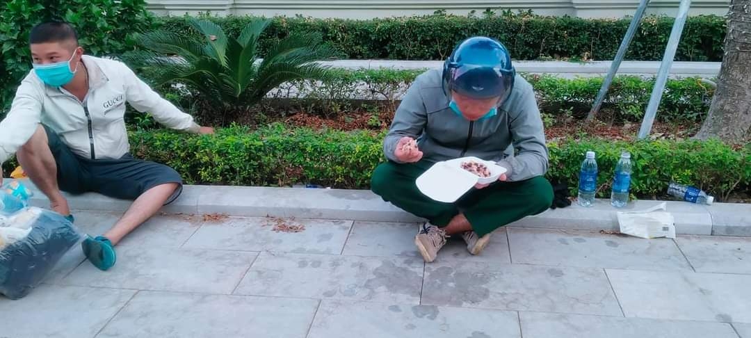 Nghệ An hỗ trợ hàng nghìn công dân từ các tỉnh phía Nam về quê tránh dịch bằng xe máy Nghệ An: Hàng nghìn người lao động từ các tỉnh phía Nam về quê tránh dịch