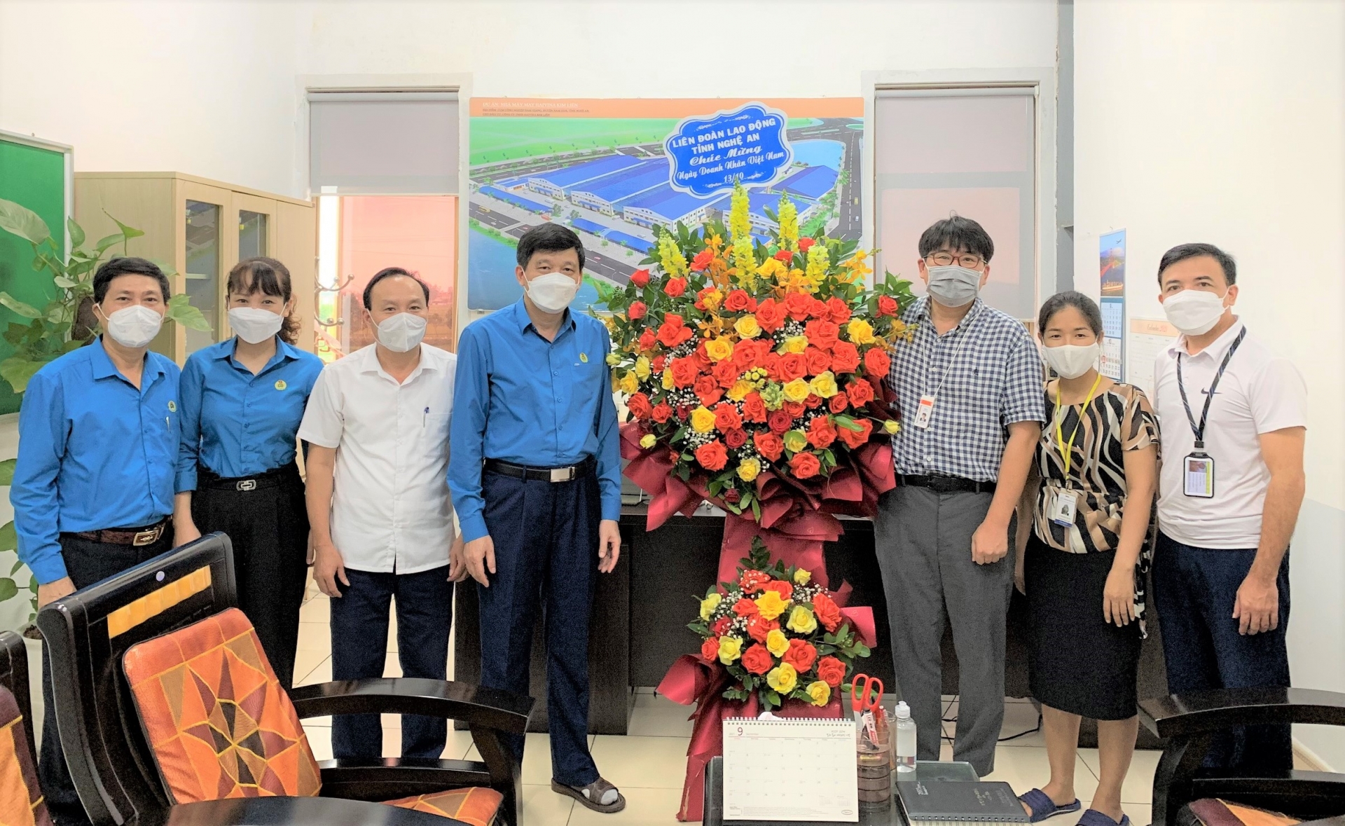 LĐLĐ tỉnh Nghệ An chúc mừng các doanh nghiệp nhân Ngày Doanh nhân Việt Nam LĐLĐ tỉnh Nghệ An chúc mừng các doanh nghiệp nhân Ngày Doanh nhân Việt Nam