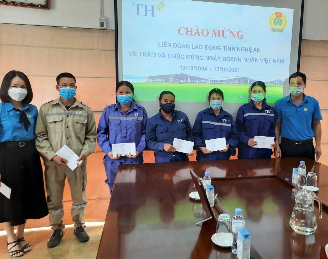 LĐLĐ tỉnh Nghệ An chúc mừng các doanh nghiệp nhân Ngày Doanh nhân Việt Nam LĐLĐ tỉnh Nghệ An chúc mừng các doanh nghiệp nhân Ngày Doanh nhân Việt Nam