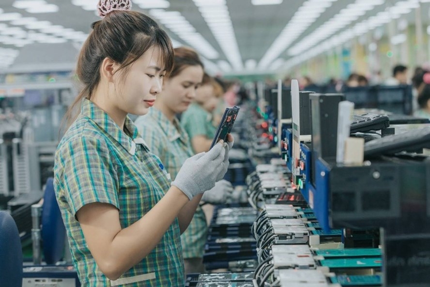 Đi làm vào ngày Tết, người lao động được trả lương như thế nào Đi làm vào ngày Tết, người lao động được trả lương như thế nào