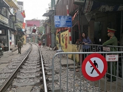 Hà Nội: Đóng cửa cà phê đường tàu từ sáng nay (10/10)