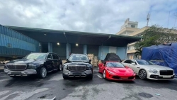 Ferrari F8 Triturbo cùng ba siêu sang giá gần 90 tỷ cho nhà giàu Việt