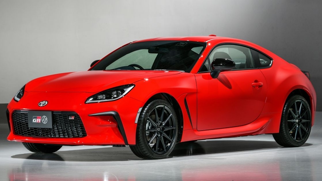 Toyota GR 86 thế hệ thứ 2 ra mắt với động cơ mạnh mẽ hơn