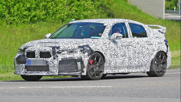 Honda Civic Type R thế hệ 11 sẽ lột xác với đèn pha mới, ra mắt cuối năm nay