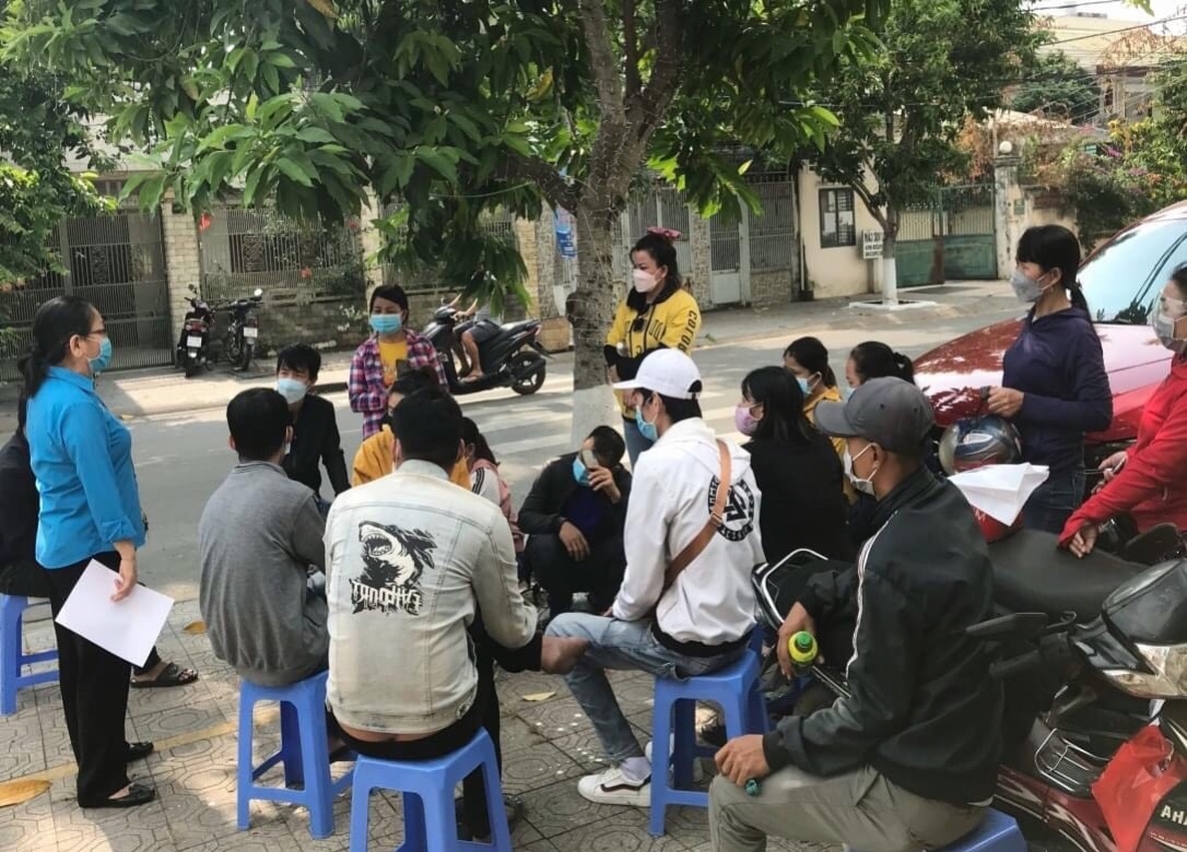 Công nhân Công ty Lee Fu bị mất việc làm đã nhờ Công đoàn hỗ trợ pháp lý Công nhân Công ty Lee Fu bị mất việc làm đã nhờ Công đoàn hỗ trợ pháp lý