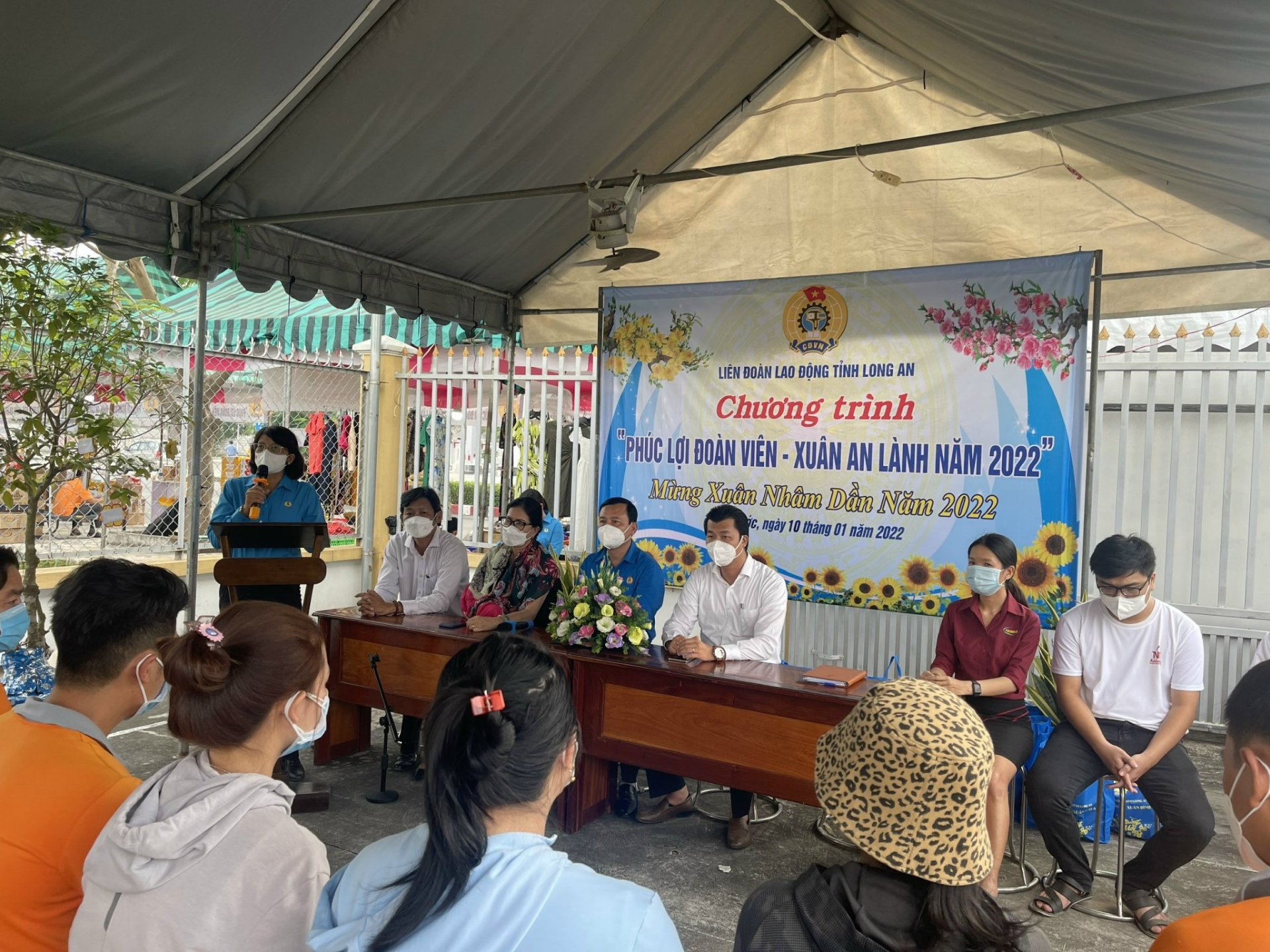 LĐLĐ Long An mở nhiều gian hàng bình ổn giá phục vụ đoàn viên, người lao động sắm Tết