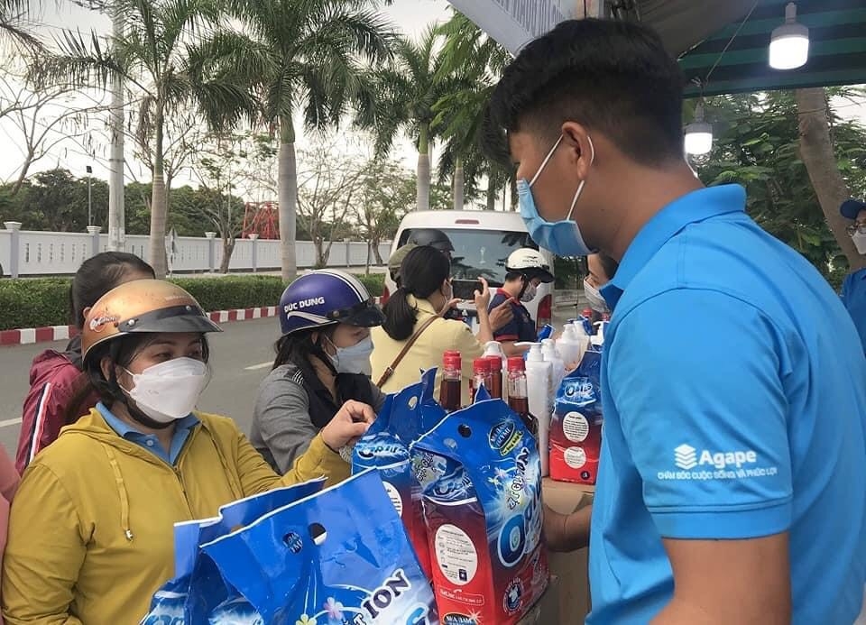LĐLĐ Long An mở nhiều gian hàng bình ổn giá phục vụ đoàn viên, người lao động sắm Tết