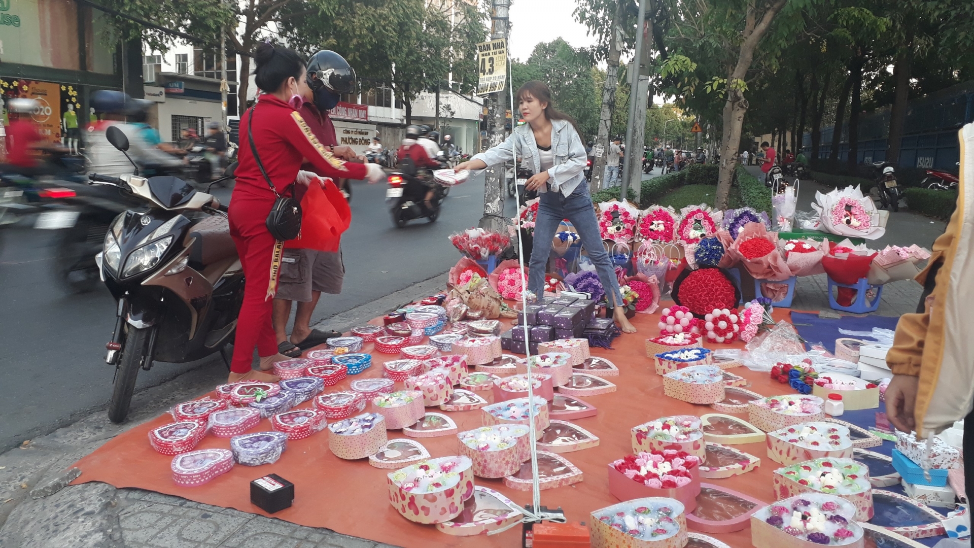 Ngày lễ tình yêu 14/2 với công nhân tại khu công nghiệp ngay le tinh yeu 142 voi cong nhan tai khu cong nghiep