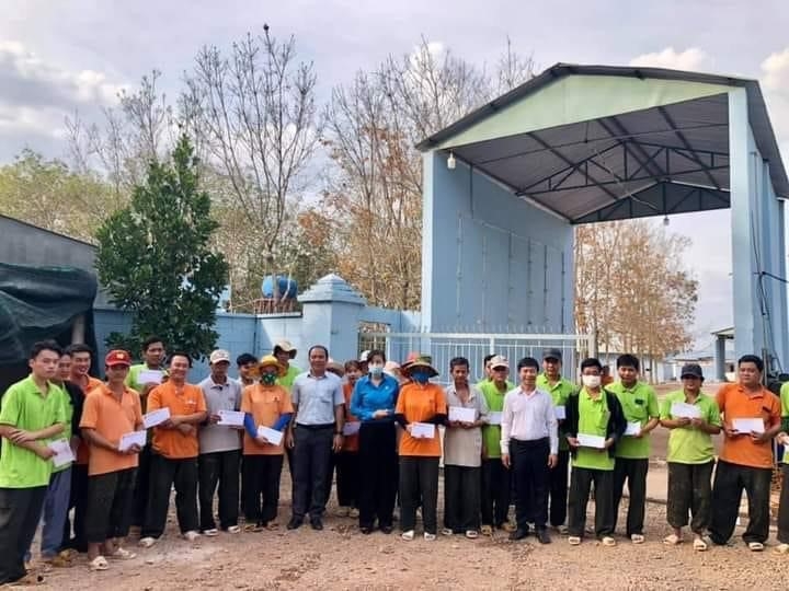 Chăm lo gia đình đoàn viên, NLĐ đặc biệt khó khăn đón Tết