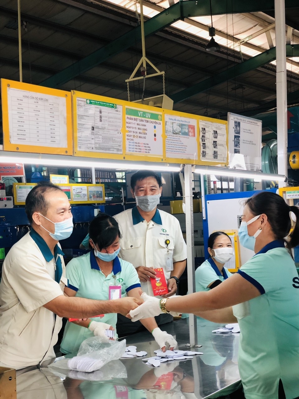 Công ty cổ phần Taekwang Vina đưa ra nhiều sáng kiến có lợi cho người lao động Công ty cổ phần Taekwang Vina đưa ra nhiều sáng kiến có lợi cho người lao động