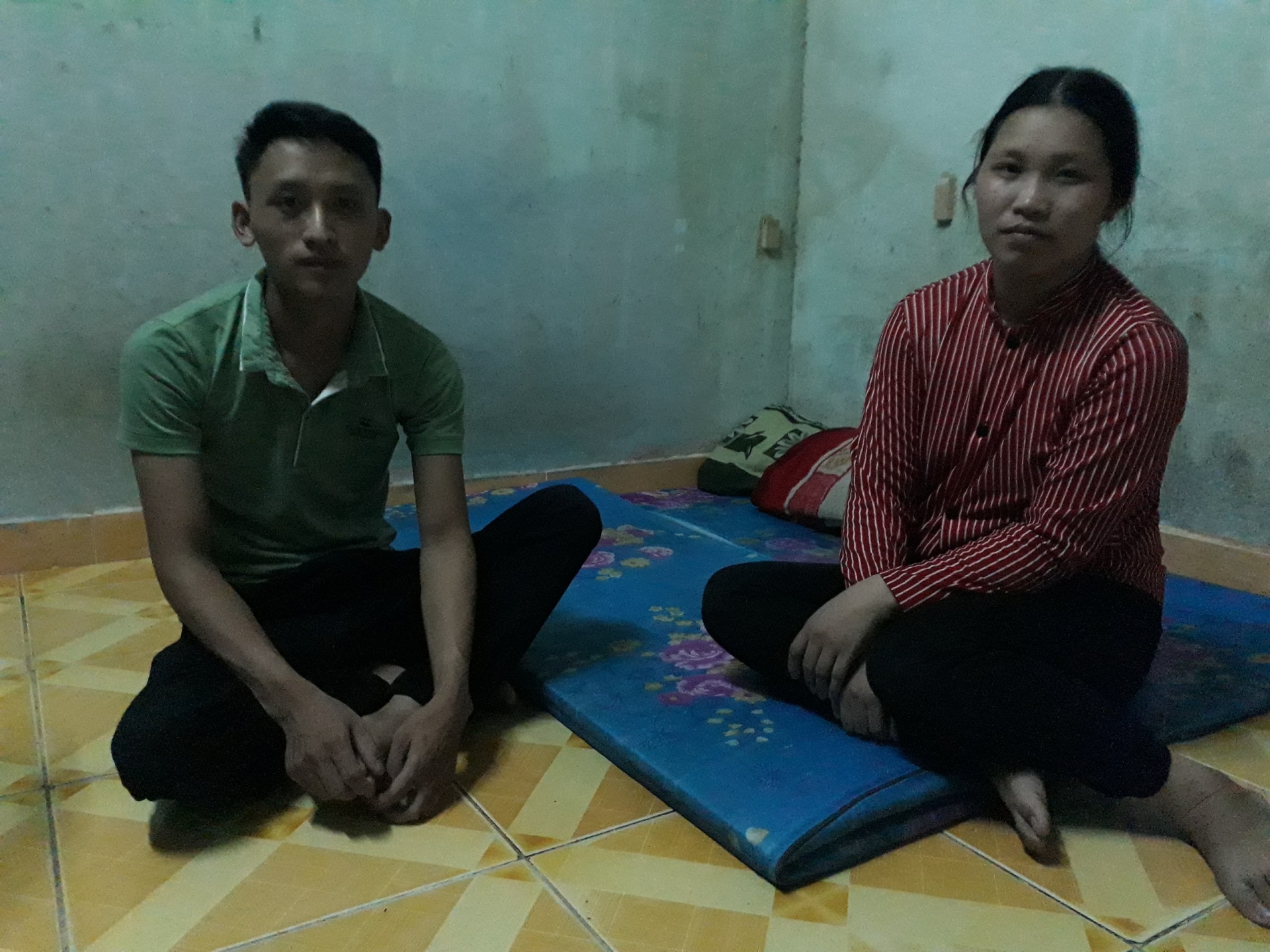chuyen cua mi vang chang trai dan toc thieu so mat viec noi dat khach que nguoi