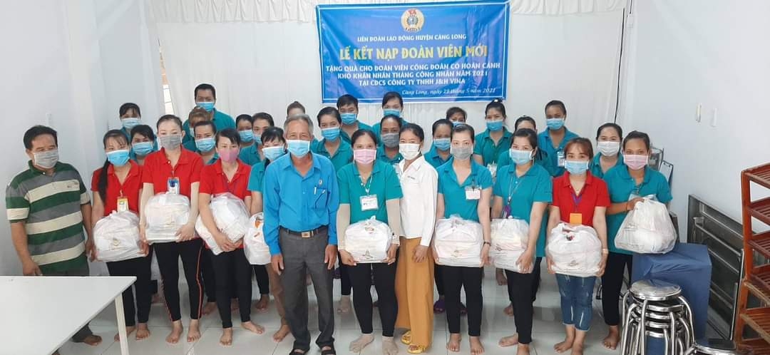 Tự hào khi trở thành Đoàn viên Công đoàn Việt Nam Tự hào khi trở thành Đoàn viên Công đoàn Việt Nam