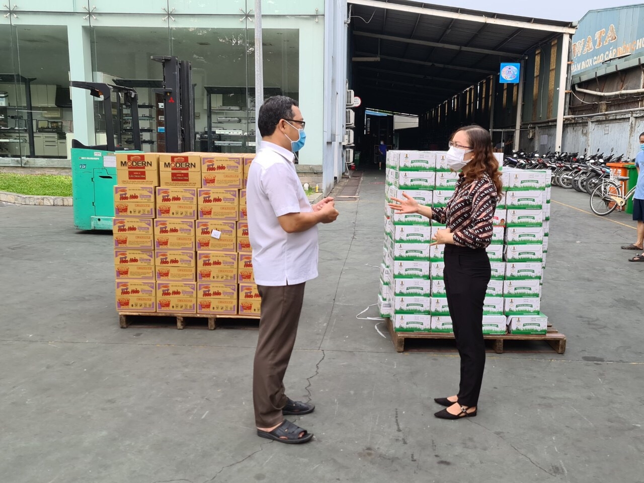 Công đoàn hỗ trợ kịp thời người lao động trong vùng dịch tại TP HCM