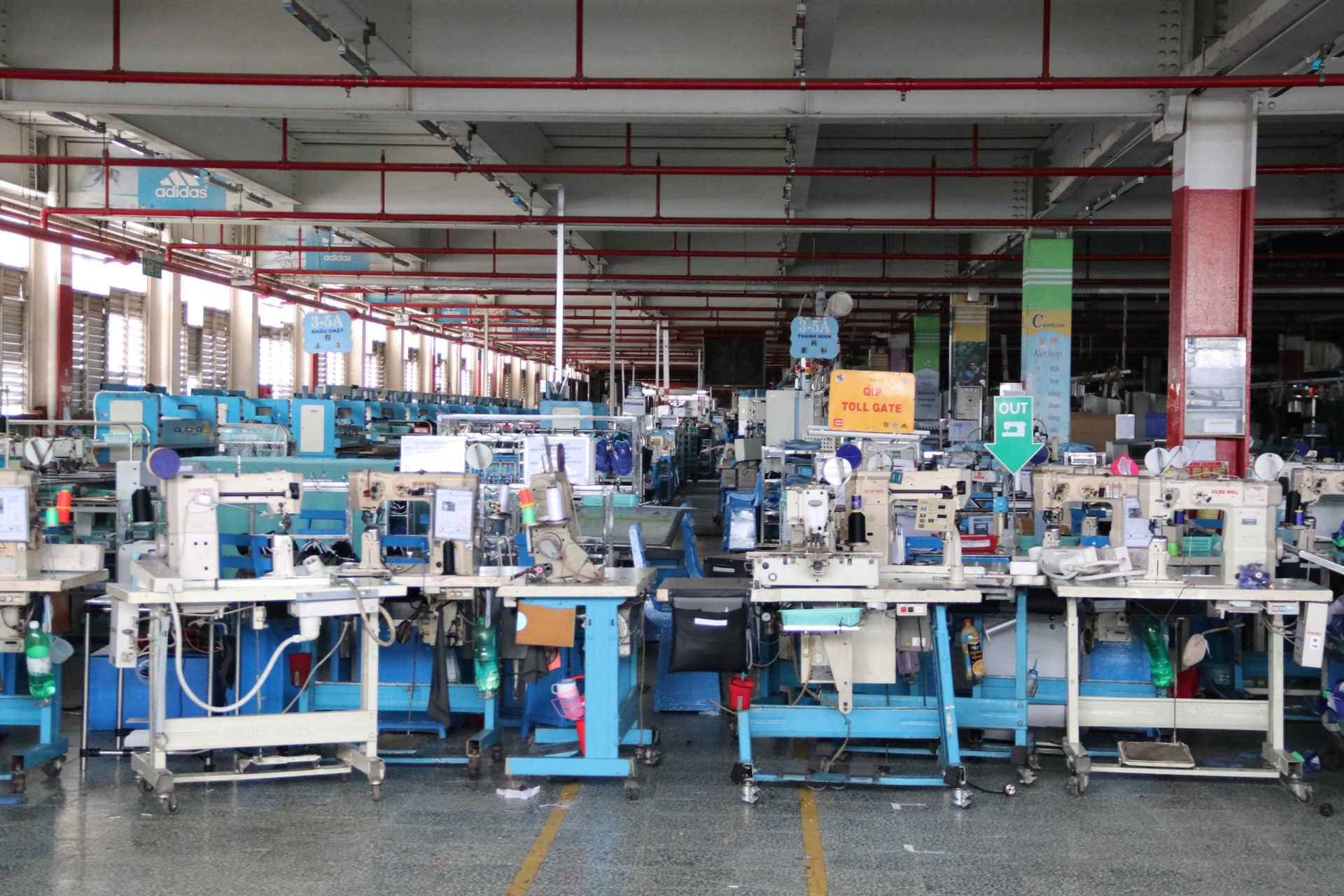 Xét nghiệm tầm soát hàng nghìn công nhân liên quan đến các ca nghi nhiễm quận Bình Tân